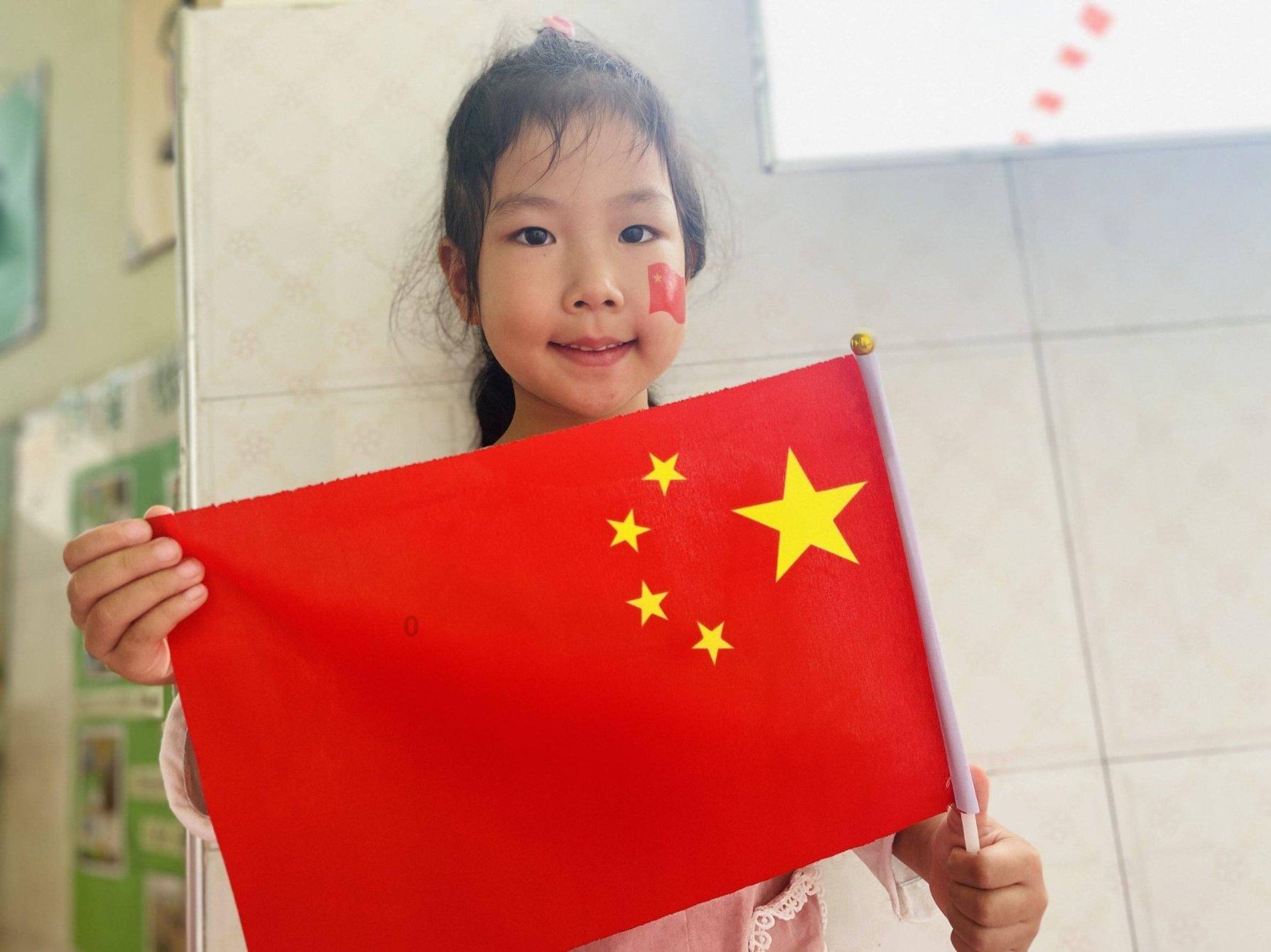 女孩们说说，你会接受男生愚人节用开玩笑方式告白吗？游戏画面